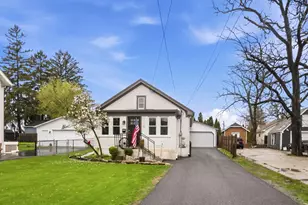 116 High St, Highwood, IL 60040 - Photo 1