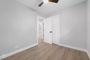 6413 Dunham Rd, Downers Grove, IL 60516 - Photo 9