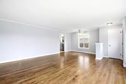 6936 W Oakton Court, Niles, IL 60714 - Photo 7