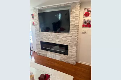 15943 Vine Avenue, Harvey, IL 60426 - Photo 9