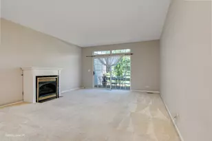 404 Cascade Ln, Oswego, IL 60543 - Photo 5