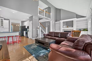 14 Rosewood Ct, Bloomington, IL 61704 - Photo 9
