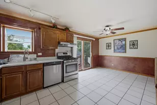 170 E Altgeld Ave, Glendale Heights, IL 60139 - Photo 9
