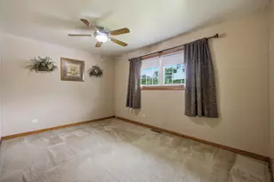 170 E Altgeld Ave, Glendale Heights, IL 60139 - Photo 13