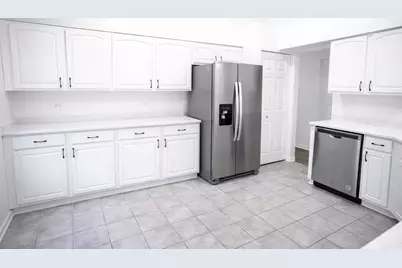 2866 Stonewater Drive #2866, Naperville, IL 60564 - Photo 9