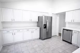 2866 Stonewater Dr, Naperville, IL 60564 - Photo 9