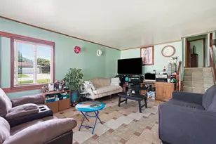 700 Michigan Ave, South Elgin, IL 60177 - Photo 3
