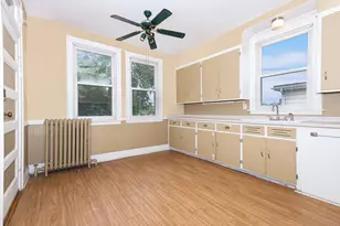 9419 S 54th Ave, Oak Lawn, IL 60453 - Photo 7