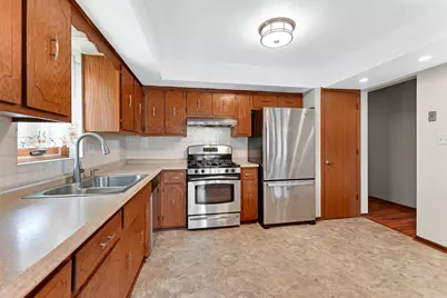 4011 W 97th Street #2N, Oak Lawn, IL 60453 - Photo 9