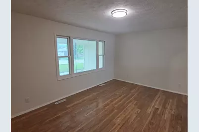 603 Kenneth Street, Heyworth, IL 61745 - Photo 9