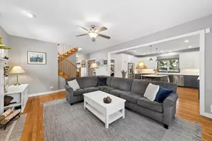 198 N Glenview Ave, Elmhurst, IL 60126 - Photo 13