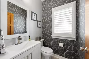 198 N Glenview Ave, Elmhurst, IL 60126 - Photo 27