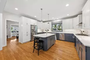 198 N Glenview Ave, Elmhurst, IL 60126 - Photo 15