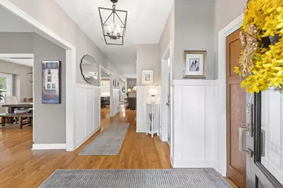 198 N Glenview Avenue, Elmhurst, IL 60126 - Photo 3