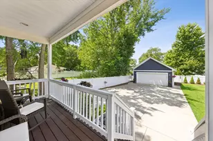 198 N Glenview Ave, Elmhurst, IL 60126 - Photo 31