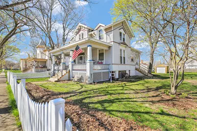 343 W Center Street, Paxton, IL 60957 - Photo 1