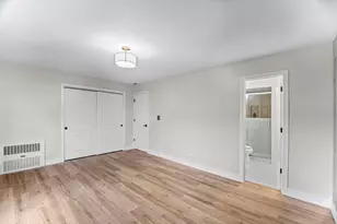 2400 Archbury Dr, Park Ridge, IL 60068 - Photo 11