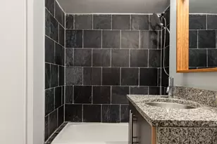 1625 W Ainslie St, Chicago, IL 60640 - Photo 7