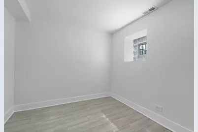 1338 S Washtenaw Avenue, Chicago, IL 60608 - Photo 15