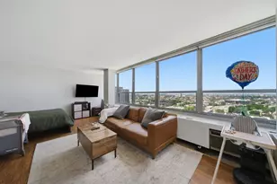 3550 N Lake Shore Dr, Chicago, IL 60657 - Photo 9