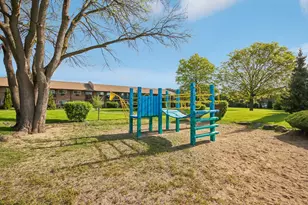 800 E Old Willow Rd, Prospect Heights, IL 60070 - Photo 21