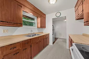 1006 Copper Dr, Machesney Park, IL 61115 - Photo 7
