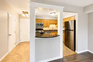 520 Biesterfield Rd, Elk Grove Village, IL 60007 - Photo 9