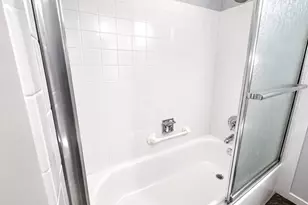 520 Biesterfield Rd, Elk Grove Village, IL 60007 - Photo 23