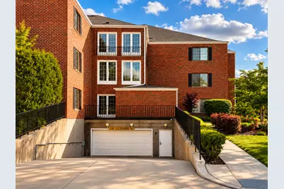 520 Biesterfield Road #209, Elk Grove Village, IL 60007 - Photo 3