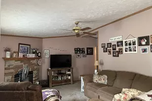 409 9th St, Milledgeville, IL 61051 - Photo 7
