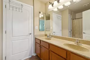 391 Lake Run Ln, North Aurora, IL 60542 - Photo 23