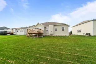 2939 Vaughndale Dr, Machesney Park, IL 61115 - Photo 39