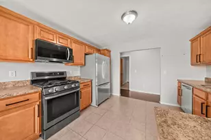 2939 Vaughndale Dr, Machesney Park, IL 61115 - Photo 15