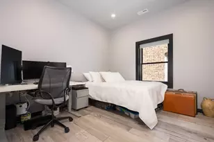 5746 N Washtenaw Ave, Chicago, IL 60659 - Photo 11