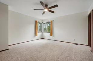 1212 Lancaster Dr, Champaign, IL 61821 - Photo 21