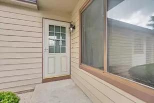 1212 Lancaster Dr, Champaign, IL 61821 - Photo 29
