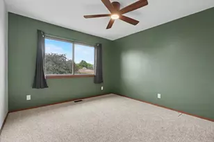 1212 Lancaster Dr, Champaign, IL 61821 - Photo 25