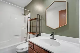 1212 Lancaster Dr, Champaign, IL 61821 - Photo 27