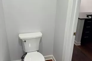 708 N Orleans St, Chicago, IL 60654 - Photo 17