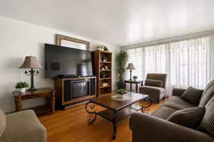 12347 S Elizabeth St, Calumet Park, IL 60827 - Photo 3