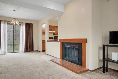 1214 Lancaster Drive #1214, Champaign, IL 61821 - Photo 9