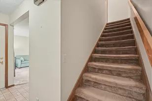 1214 Lancaster Dr, Champaign, IL 61821 - Photo 19