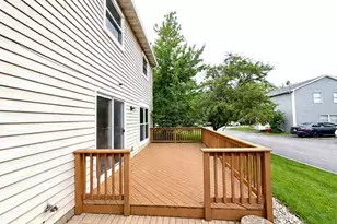 300 Aster Ct, Aurora, IL 60504 - Photo 13