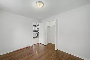 [Address not provided], Chicago, IL 60628 - Photo 11