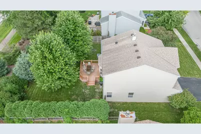 1944 Woodhaven Drive, Bartlett, IL 60103 - Photo 5