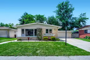 510 N Park Dr, Glenwood, IL 60425 - Photo 1