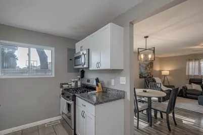 100 Fairwood Drive, Bolingbrook, IL 60440 - Photo 11