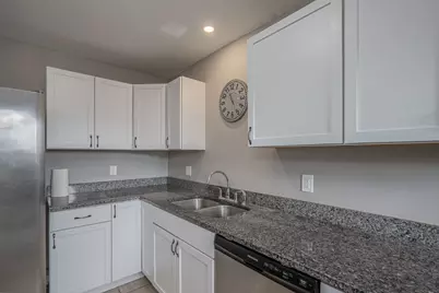 100 Fairwood Drive, Bolingbrook, IL 60440 - Photo 9