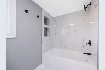 7625 S Clyde Avenue, Chicago, IL 60649 - Photo 15