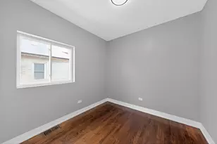 7625 S Clyde Ave, Chicago, IL 60649 - Photo 17